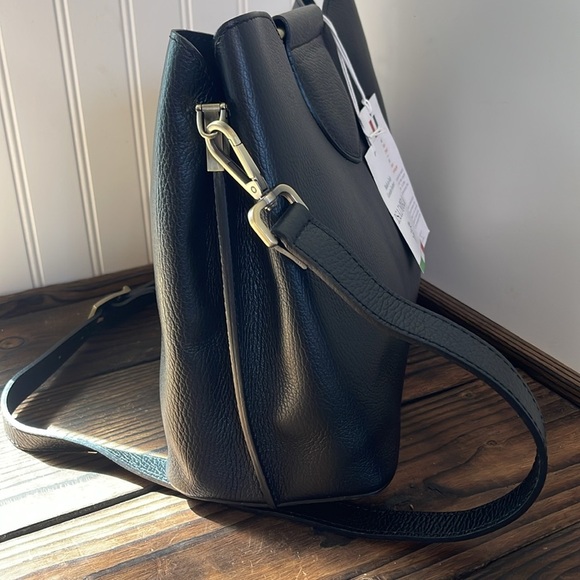 Isadora Italy Black Pebbled Leather Women's Bag - Picture 5 of 9